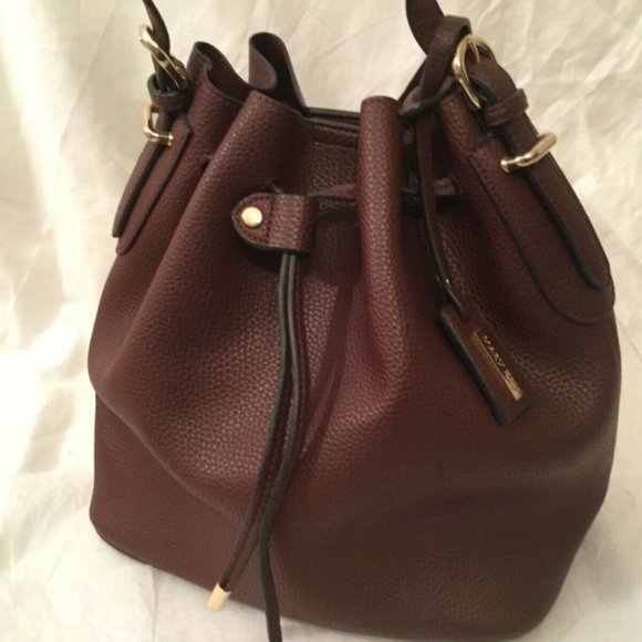 Handbags - Wine/Burgundy Drawstring Pebbled Leather Bucket Handbag